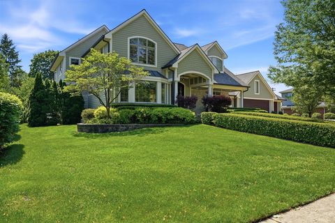 Photo of 1919 Greenleaf Drive, Royal Oak, MI 48067 (MLS # 70533529)