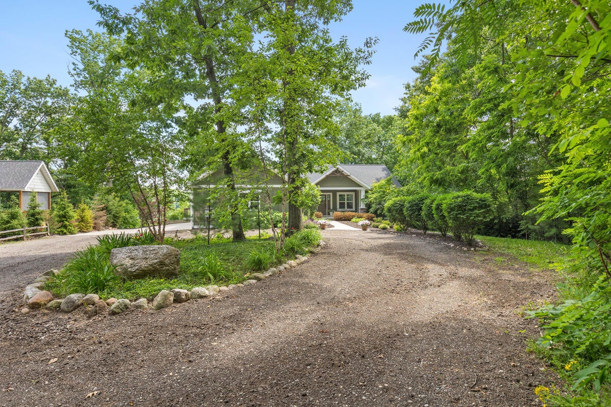 10999 Old Oak Drive