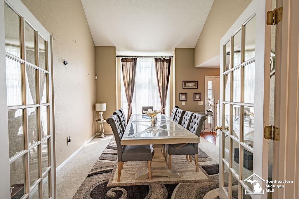 6829 Pine Creek Court