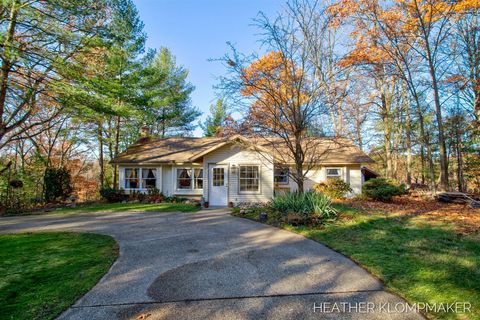 Photo of 1882 Dillingham Drive, Allegan, MI 49010 (MLS # 70505689)