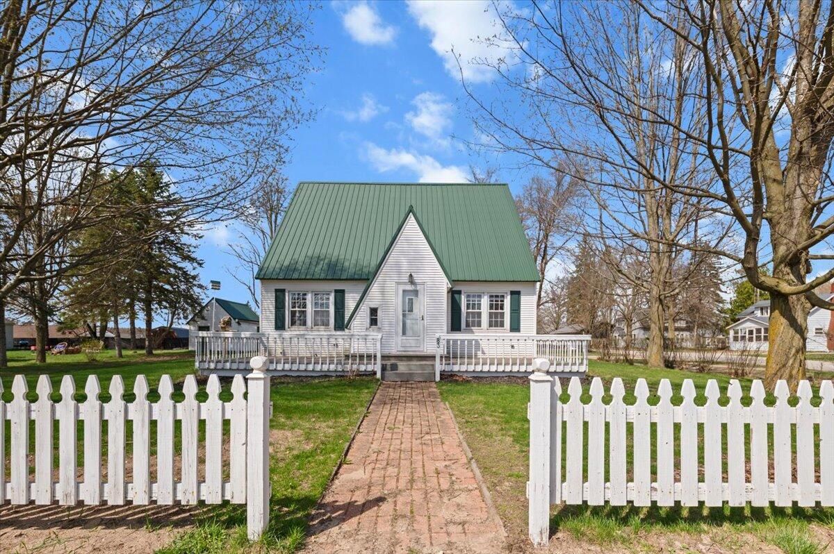 83 E South Avenue
