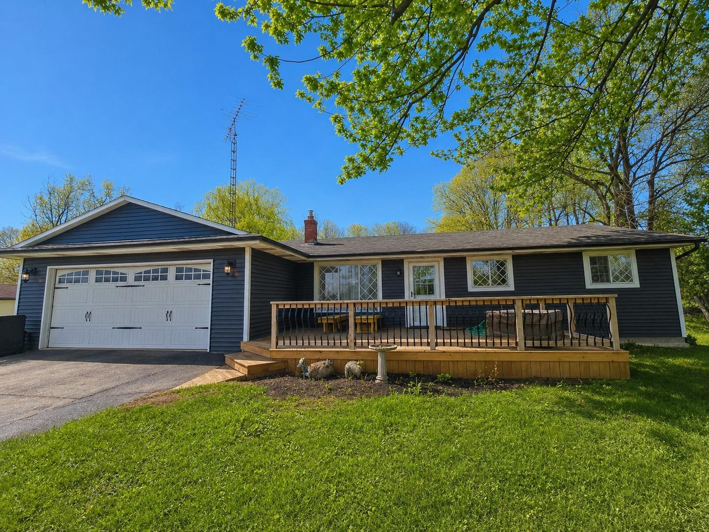 2123 W Willard Road