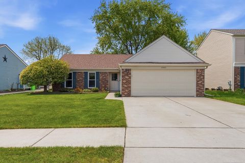 Photo of 45471 Ronnen Drive, Macomb Township, MI 48044 (MLS # 50207501)