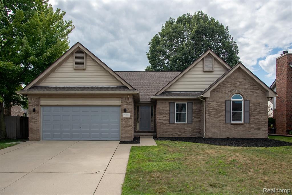 19108 Red Oak Lane