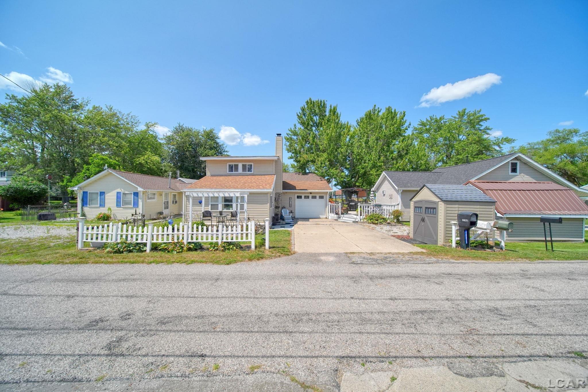 10875 W Ferndale Drive