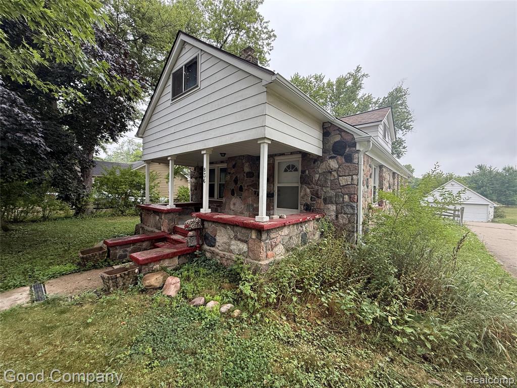 836 W Silver Lake Road