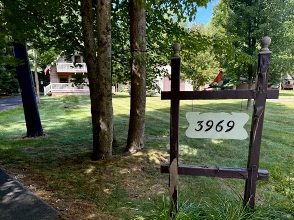 Photo of 3969 Four Seasons Drive, Gladwin, MI 48624 (MLS # 50185670)
