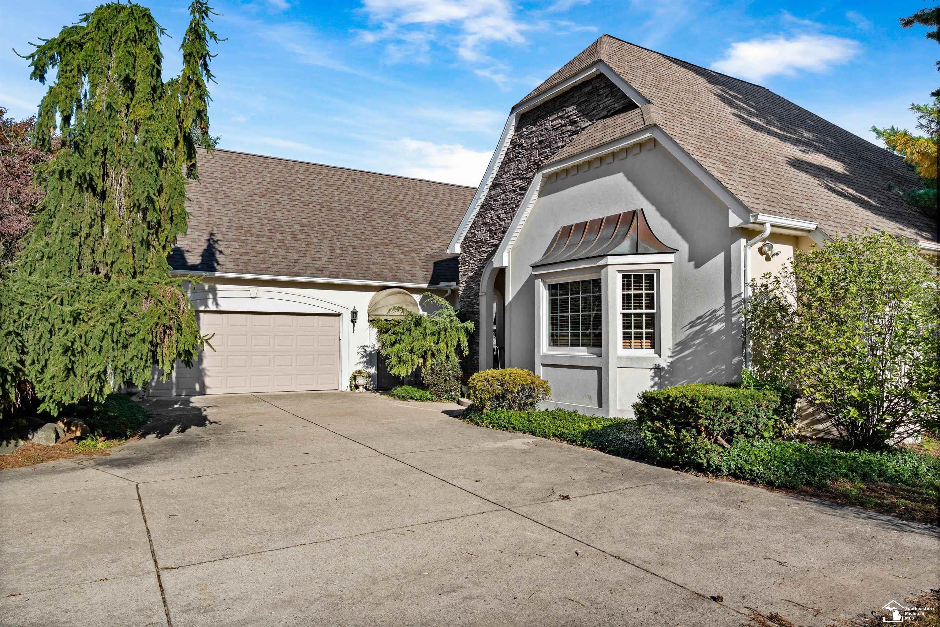 729 E Hurd Road