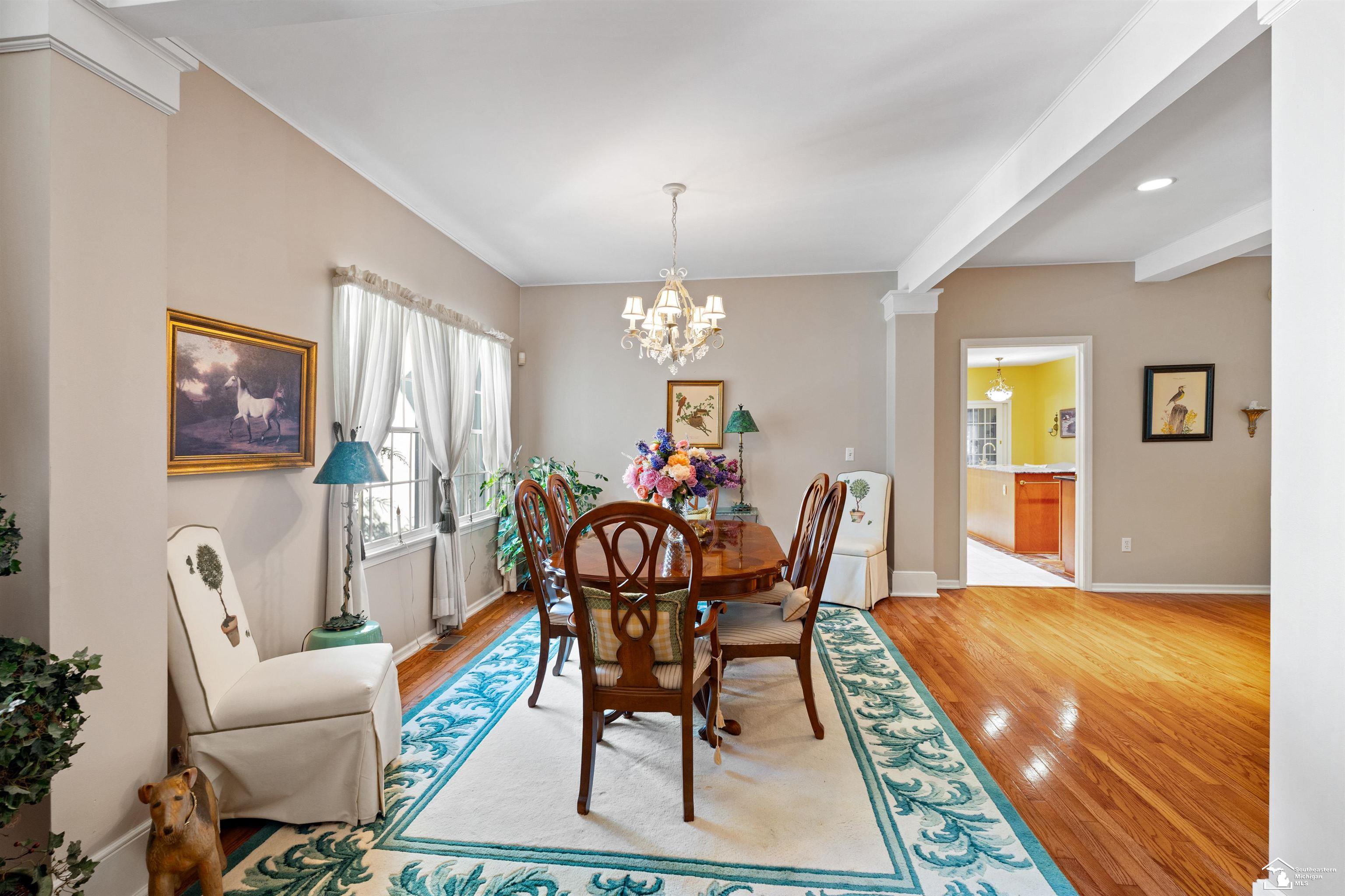 729 E Hurd Road
