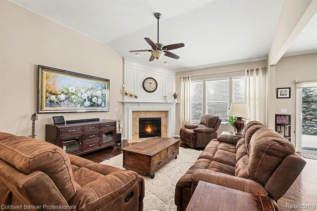 49579 Lakewood Street