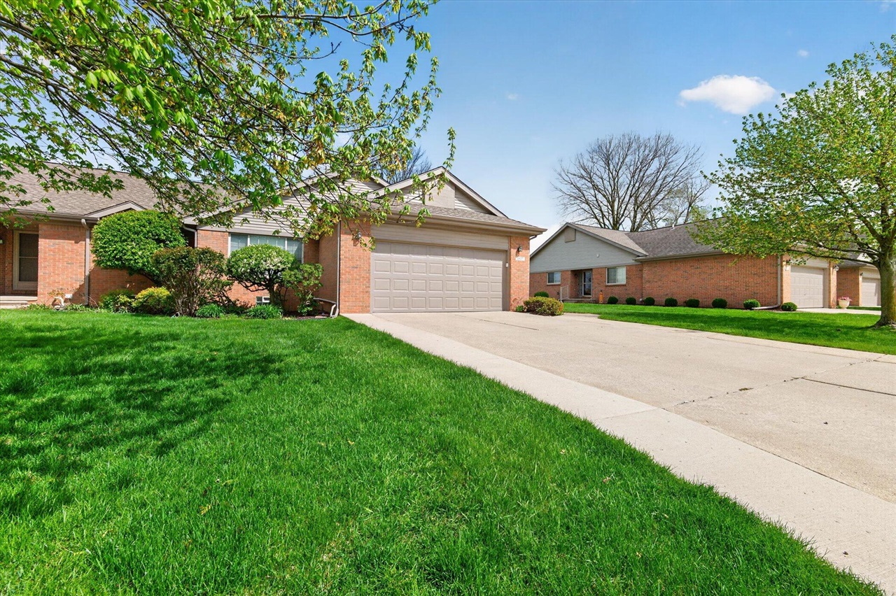 1927 Pebble Creek Drive