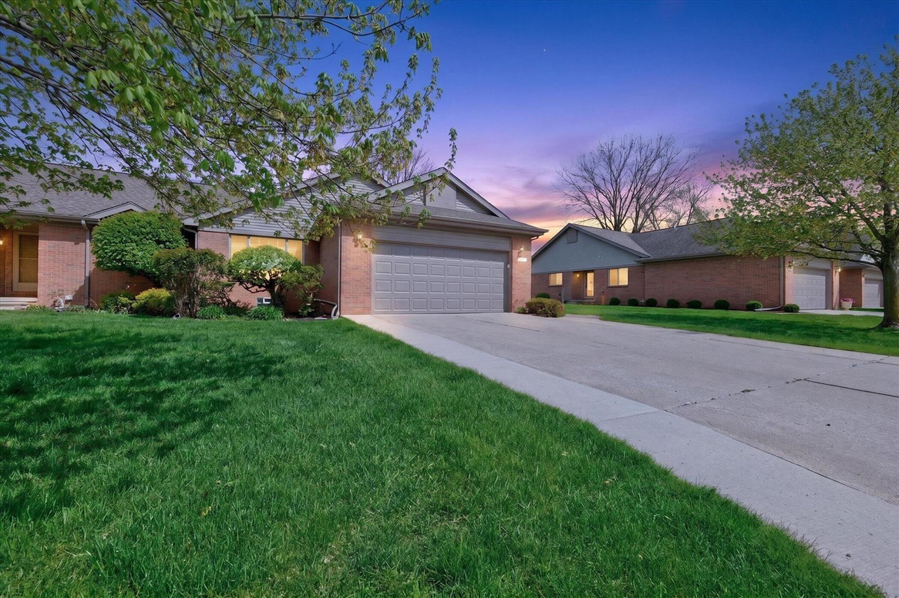 1927 Pebble Creek Drive