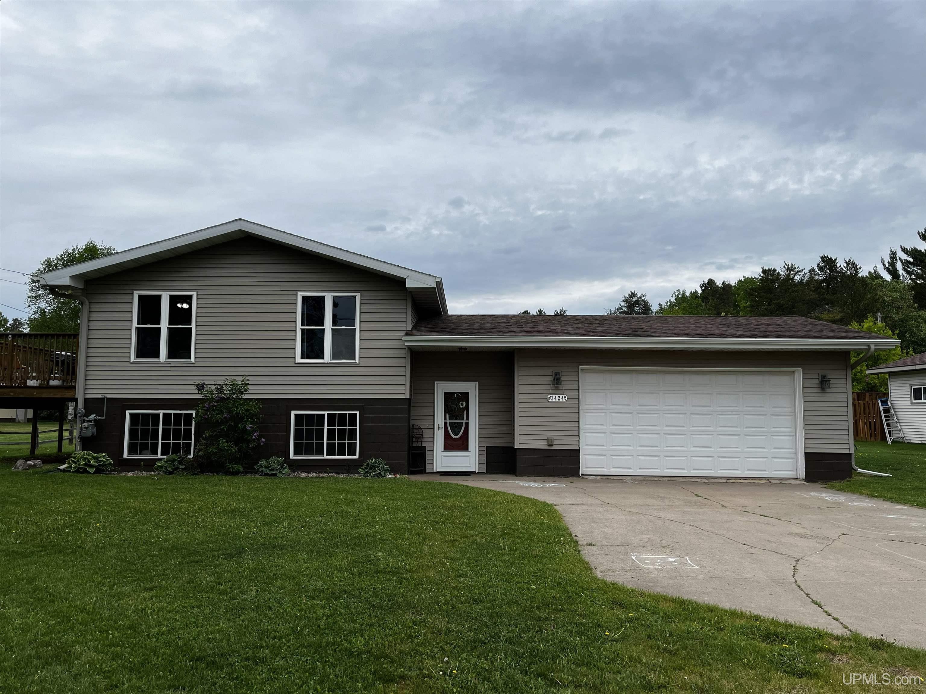 2424 County Road 496 Road