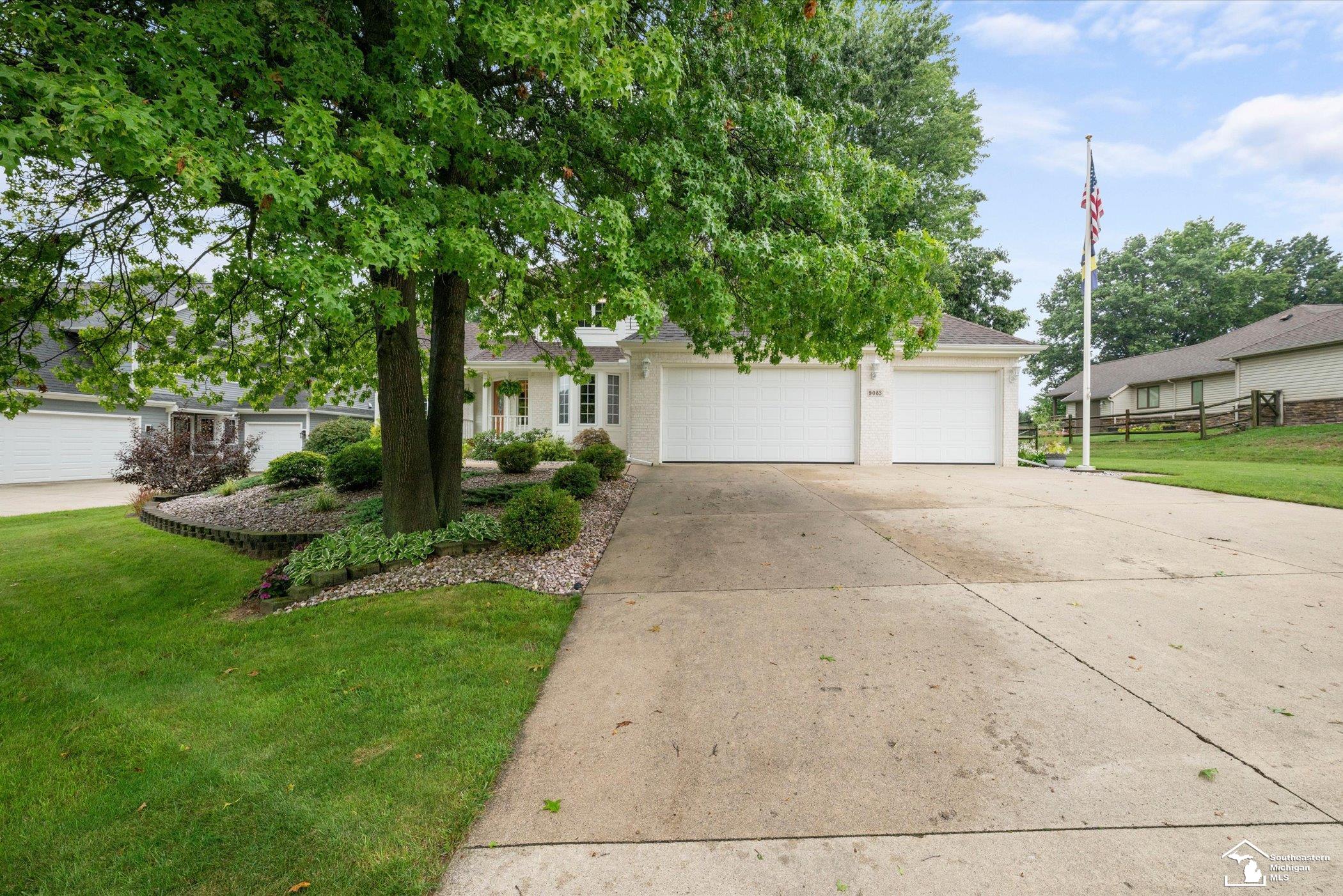 9085 Legacy Court