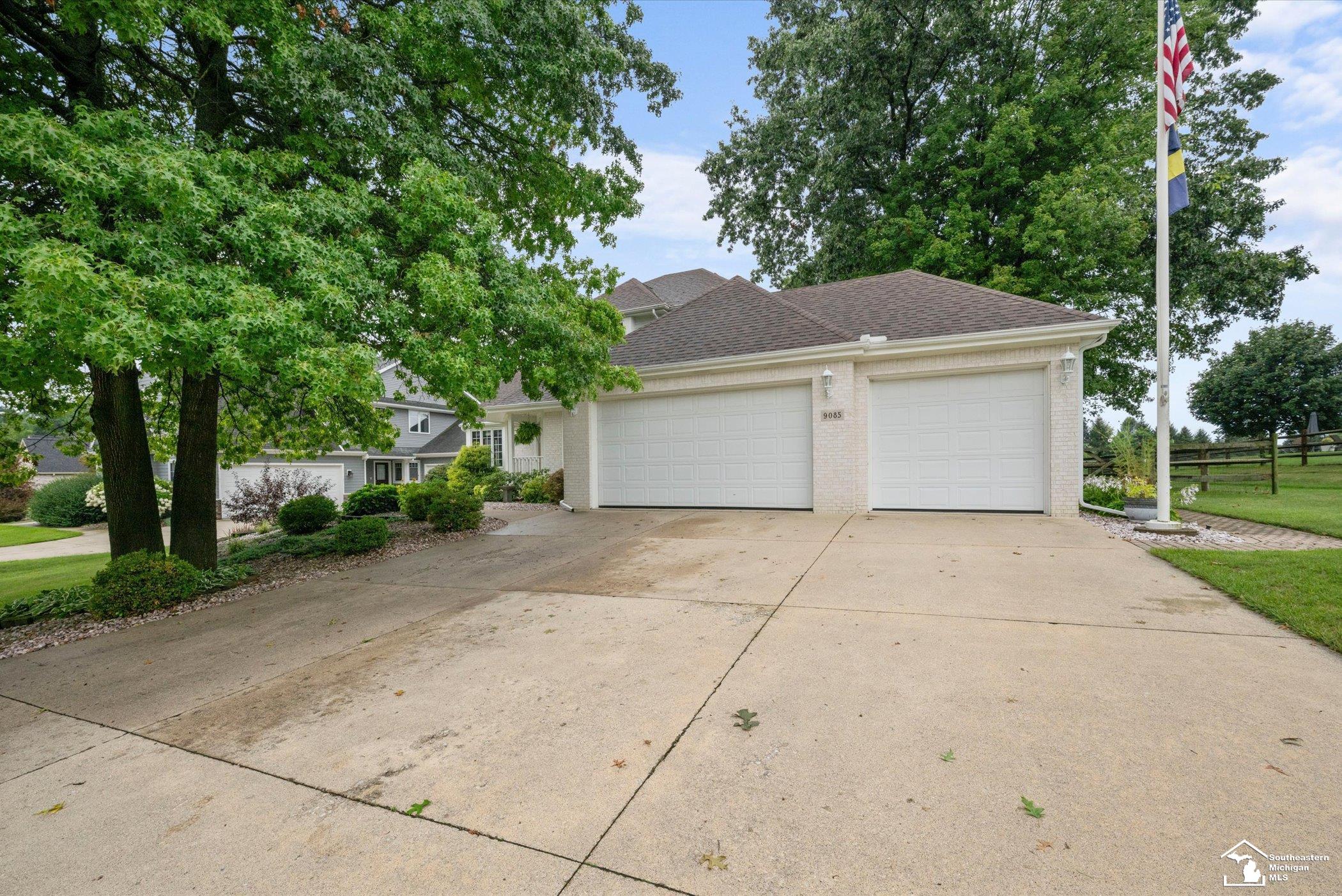 9085 Legacy Court