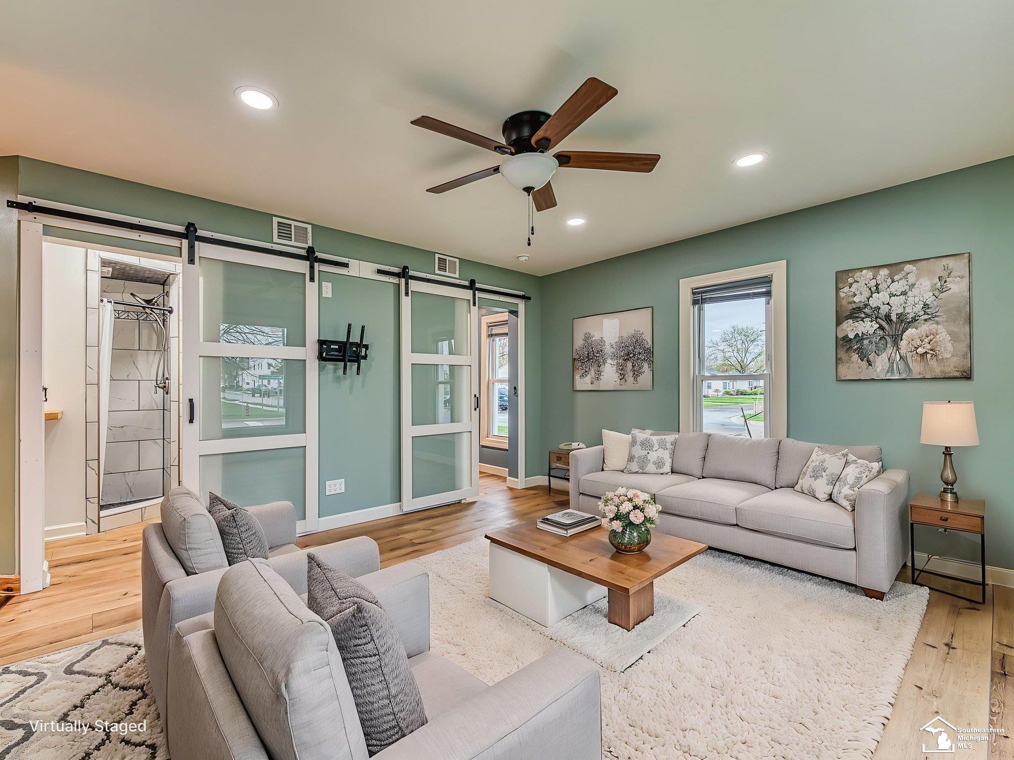 371 Washington Street