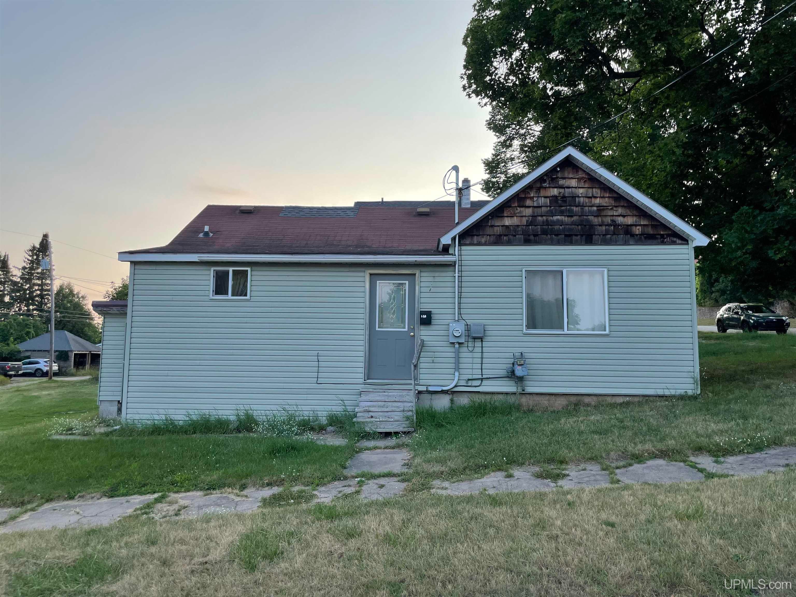 100 Carpenter Avenue