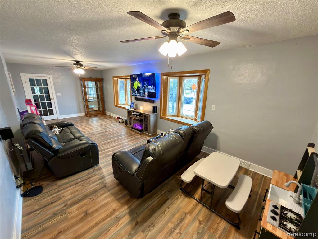 1469 Hendricks Drive