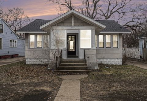 1119 E Apple Avenue Muskegon MI 49442