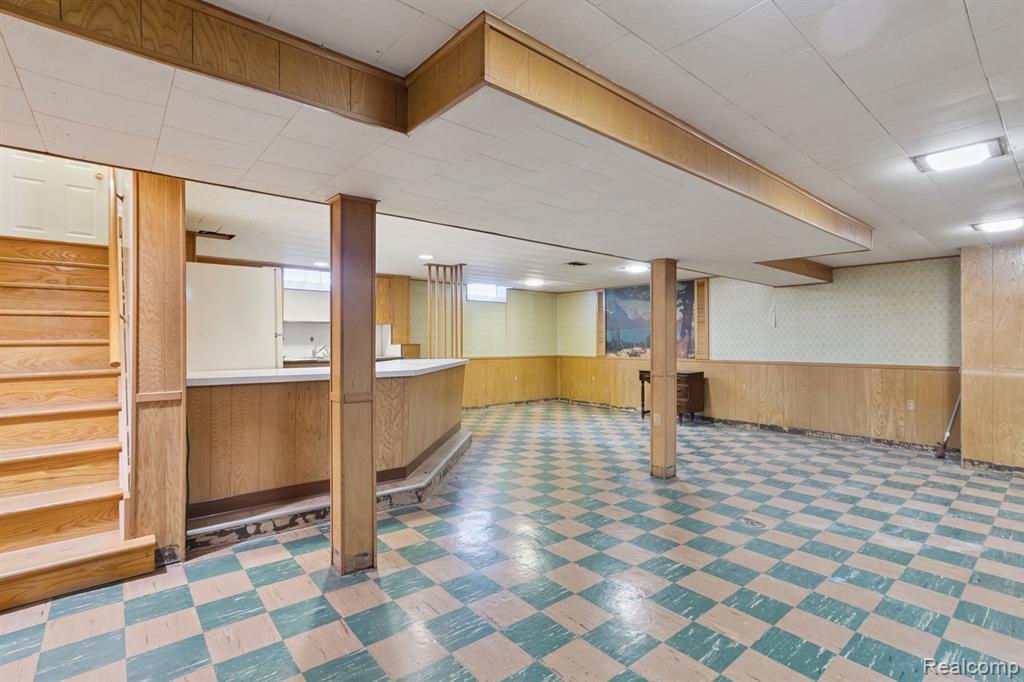 Allen Park, Michigan 48101, United States, 3 Bedrooms Bedrooms, ,2 BathroomsBathrooms,Residential,Active,204901