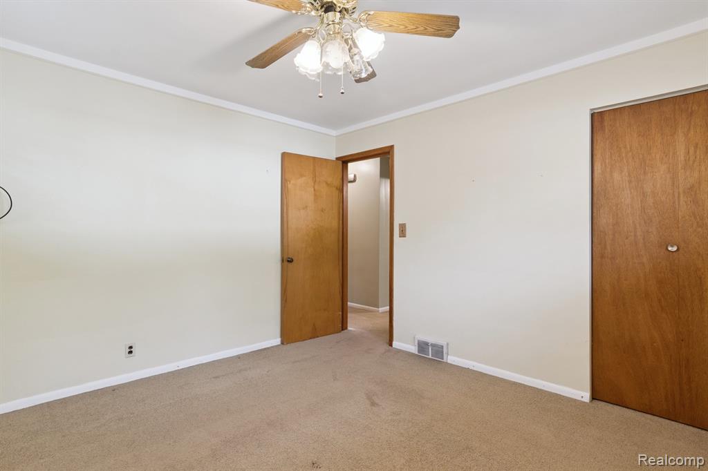 Allen Park, Michigan 48101, United States, 3 Bedrooms Bedrooms, ,2 BathroomsBathrooms,Residential,Active,204901