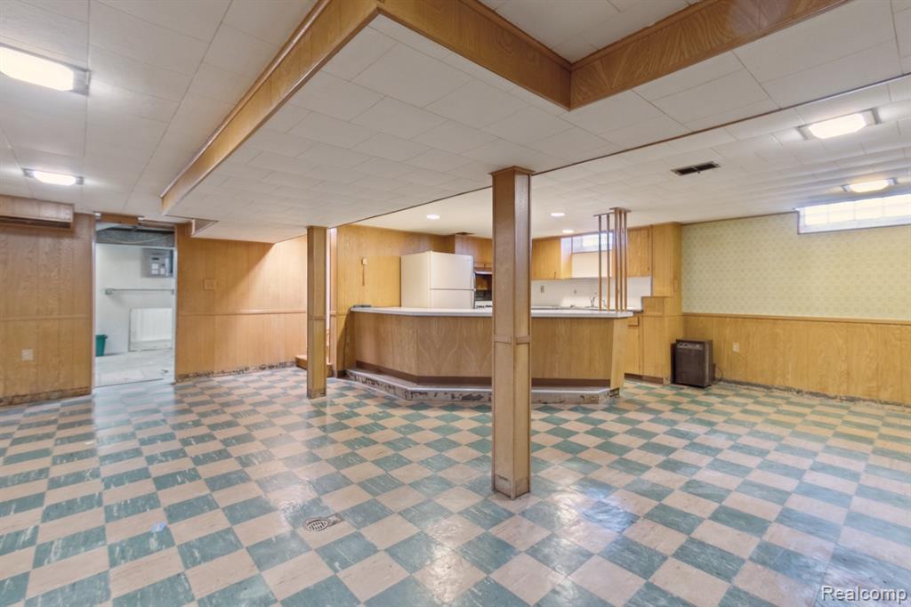 Allen Park, Michigan 48101, United States, 3 Bedrooms Bedrooms, ,2 BathroomsBathrooms,Residential,Active,204901