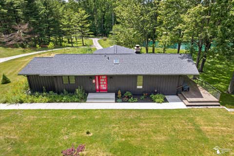 Photo of 4270 Temperance Rd. Road, Ottawa Lake, MI 49267 (MLS # 50198919)