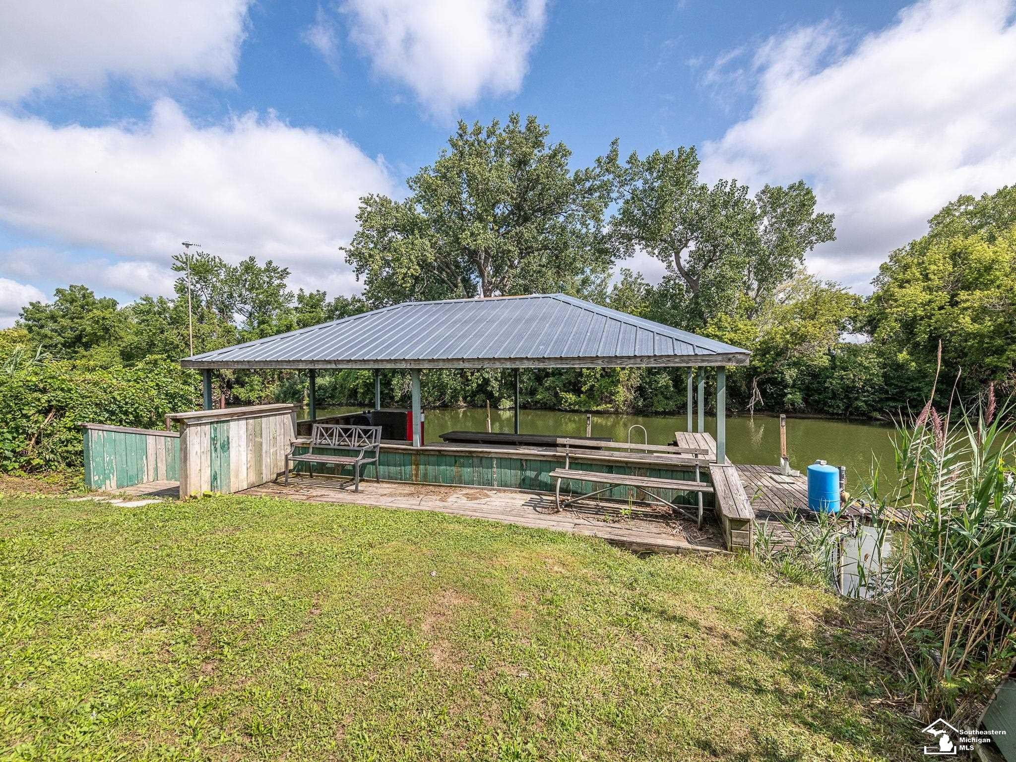 14060 Laplaisance Road