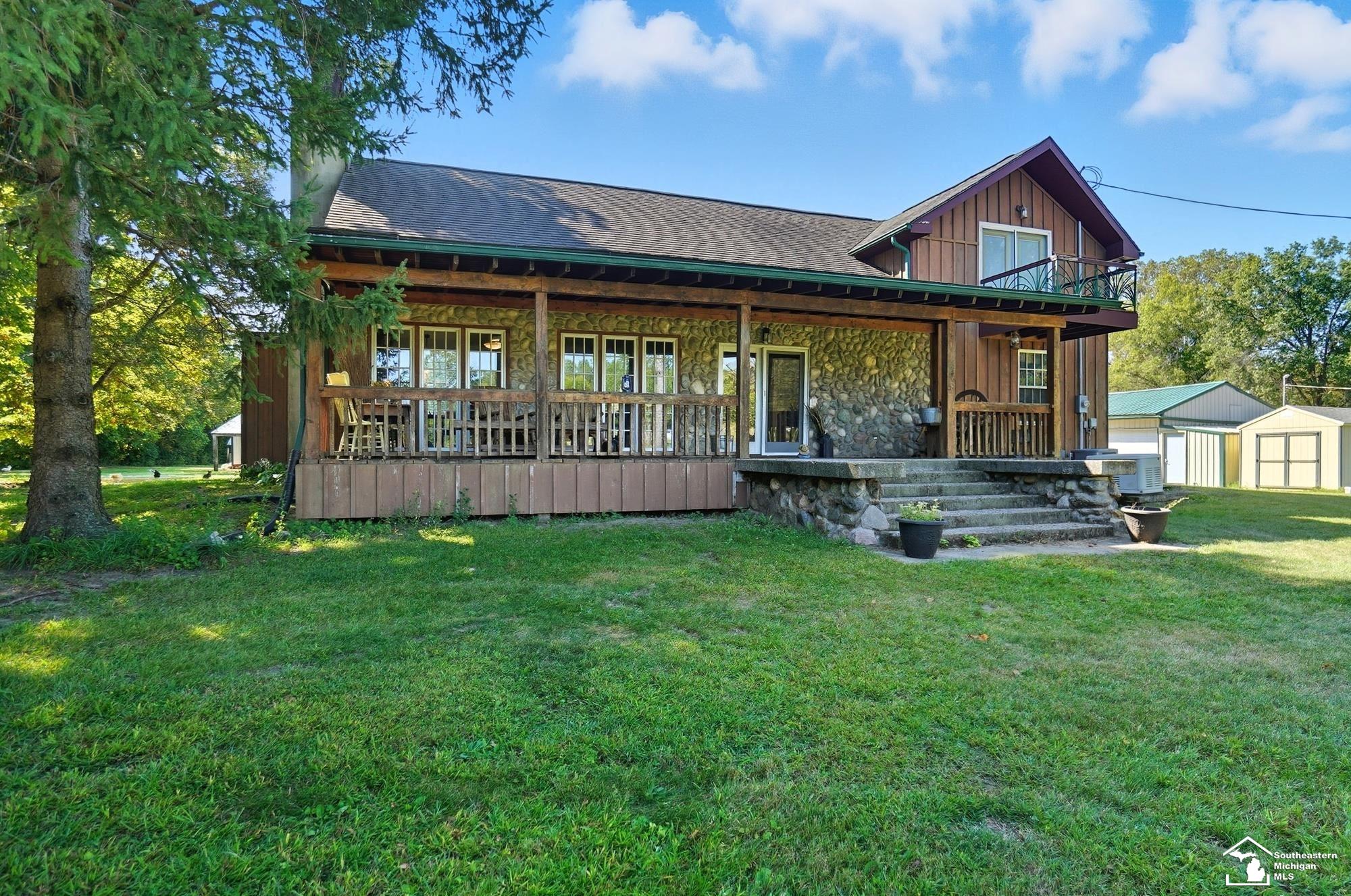 2637 W Rauch Roads