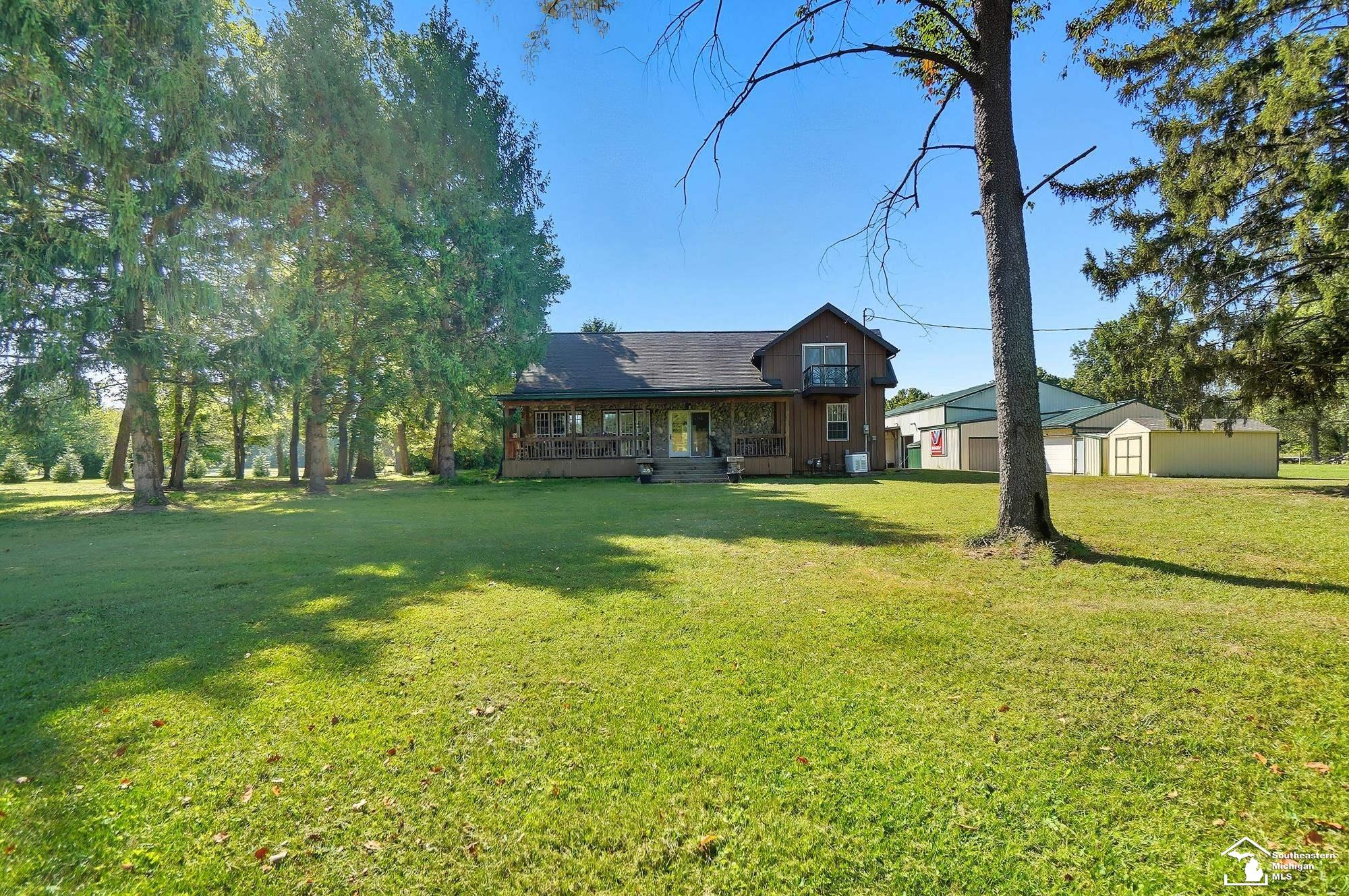 2637 W Rauch Roads