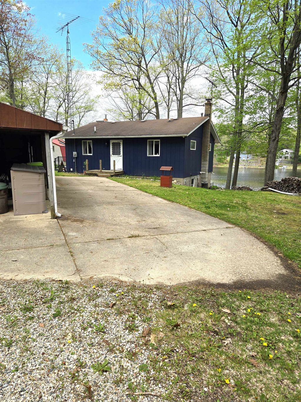 Photo of 5073 Ruby Drive, Gladwin, MI 48624 (MLS # 50208353)