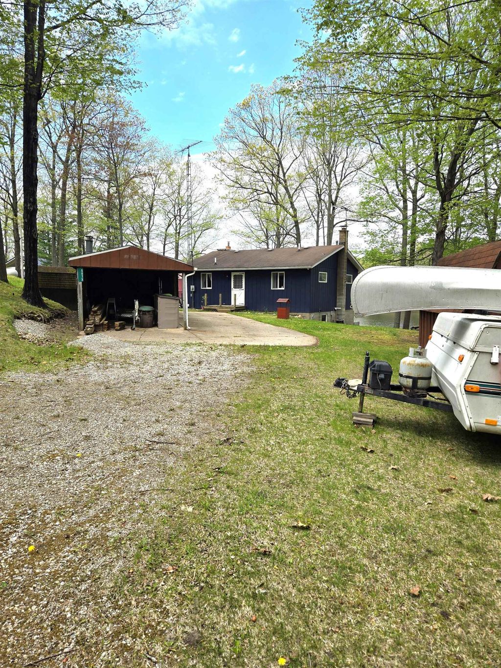 Photo of 5073 Ruby Drive, Gladwin, MI 48624 (MLS # 50208353)