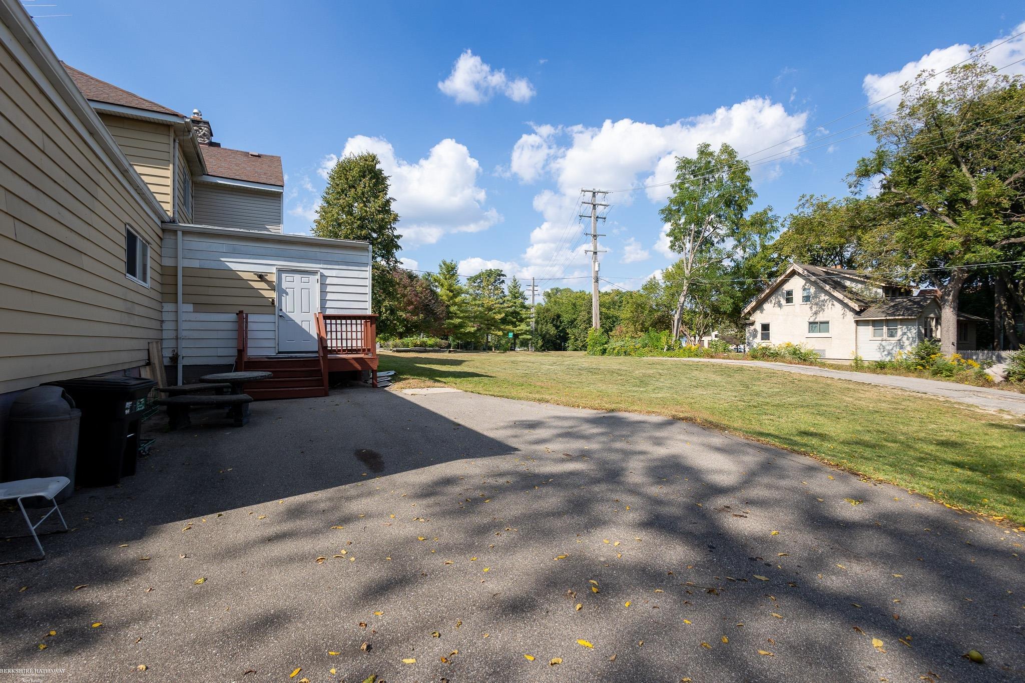 Pontiac, Michigan 48341, United States, ,Commercial,Active,211459