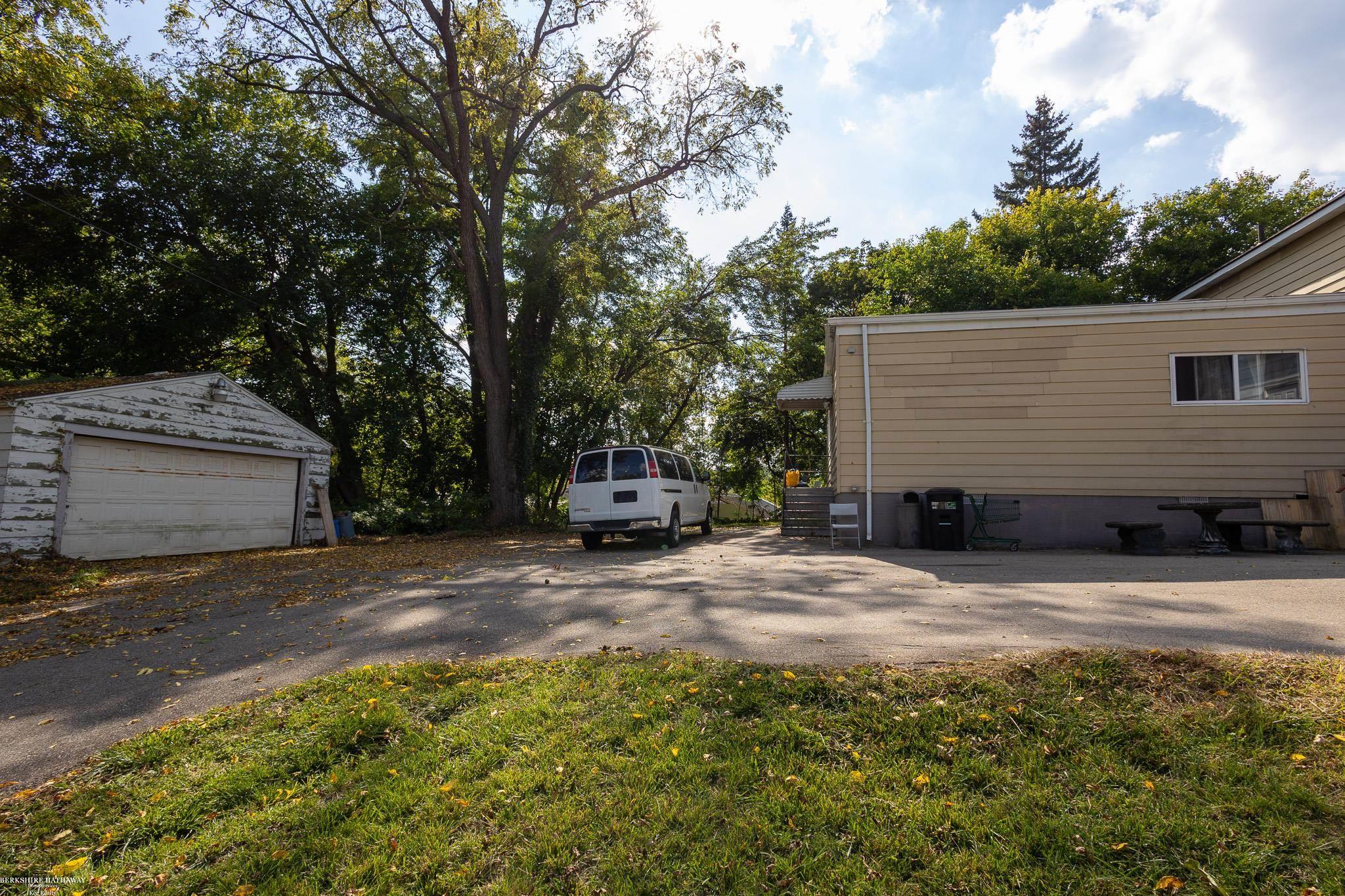 Pontiac, Michigan 48341, United States, ,Commercial,Active,211459