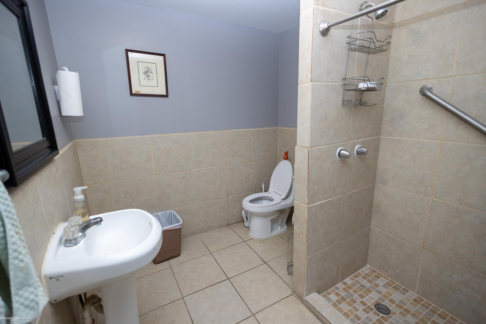 Pontiac, Michigan 48341, United States, ,Commercial,Active,211459