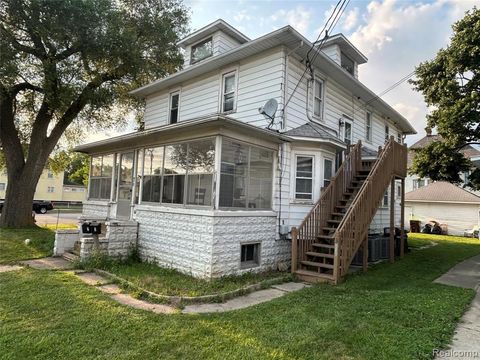 7 E Noble Avenue Monroe MI 48162