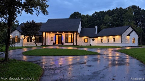 Photo of 4597 Clarkston Road, Clarkston, MI 48348 (MLS # 61037860)