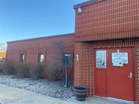 Photo of 2425 Austin Parkway, Flint, MI 48507 (MLS # 60973302)