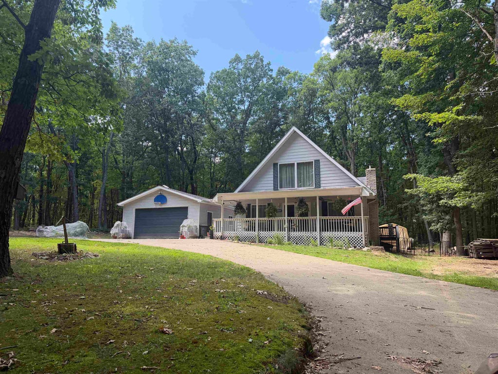 Photo of 4740 oak run Road, Farwell, MI 48622 (MLS # 50217960)