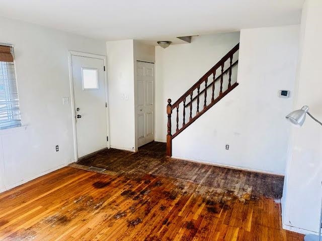 Mount Clemens, Michigan 48043, United States, 2 Bedrooms Bedrooms, ,2 BathroomsBathrooms,Residential,Active,231238