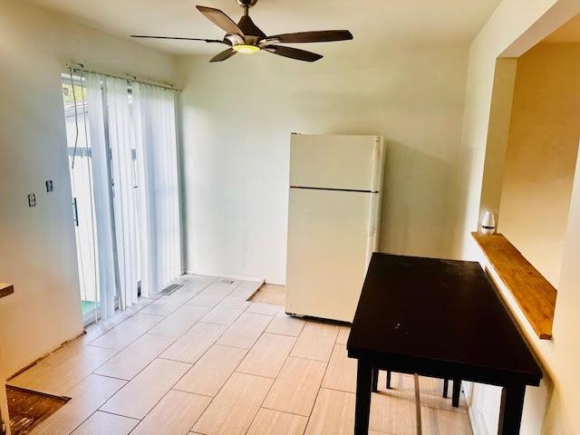 Mount Clemens, Michigan 48043, United States, 2 Bedrooms Bedrooms, ,2 BathroomsBathrooms,Residential,Active,231238