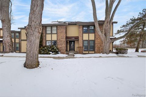 Photo of 24900 Glenbrooke Drive, Southfield, MI 48033 (MLS # 60968478)