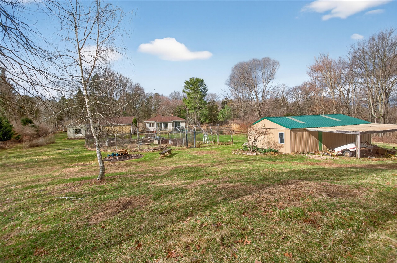 6246 S Brooklyn Road