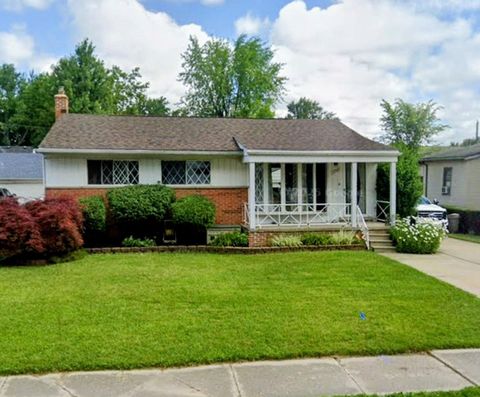Photo of 31764 Brown Street, Garden City, MI 48135 (MLS # 50216227)