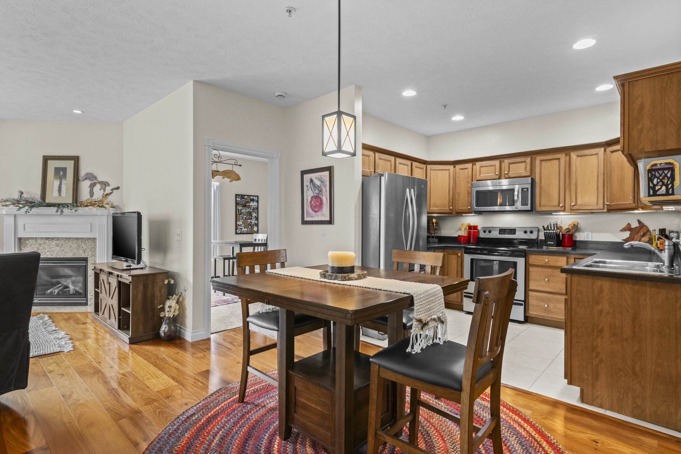 1420 Forest Park Drive 13