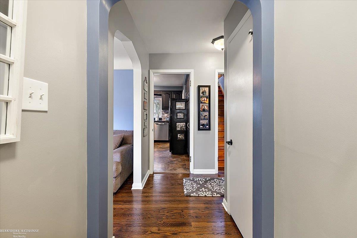 Grosse Pointe Woods, Michigan 48236, United States, 4 Bedrooms Bedrooms, ,2 BathroomsBathrooms,Residential,Active,242435