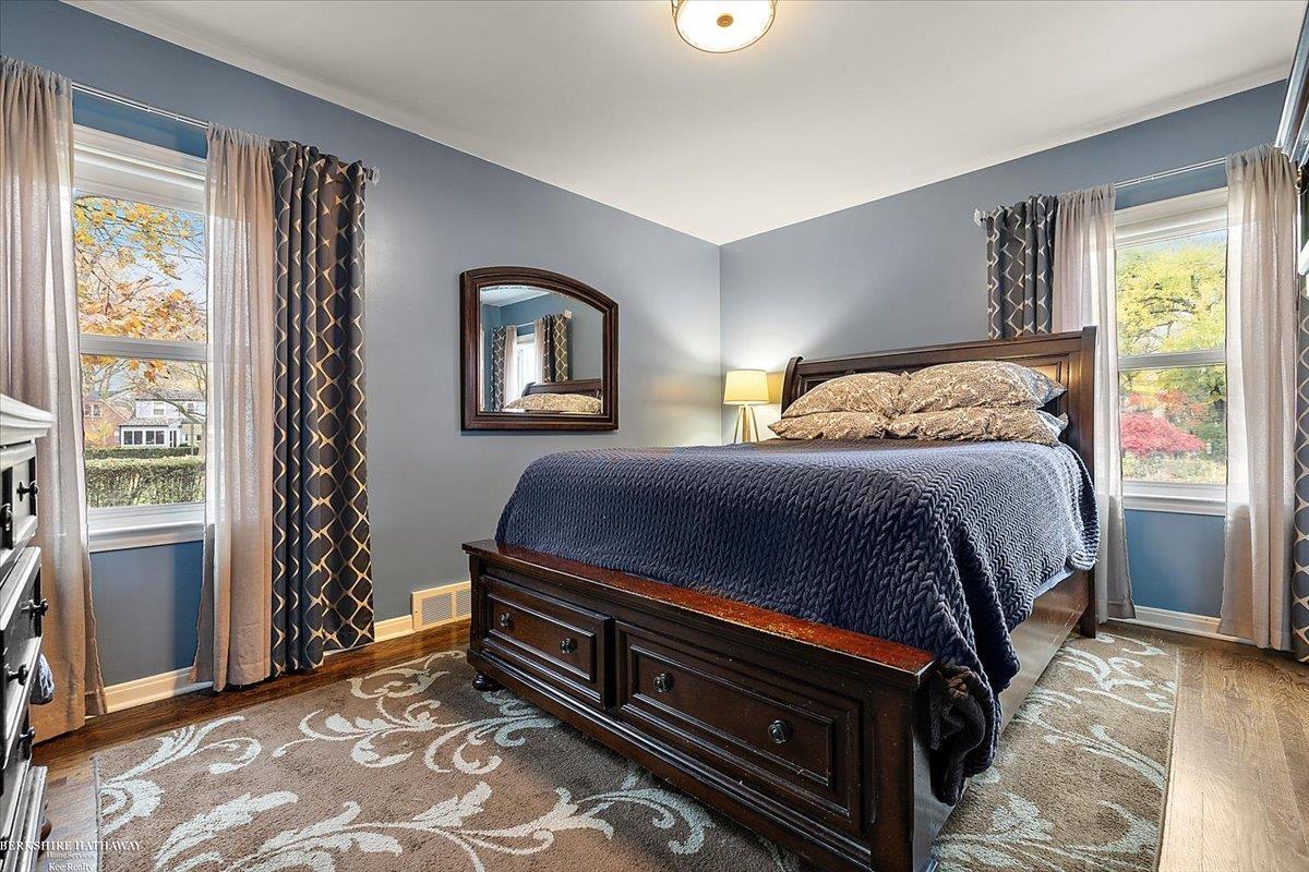 Grosse Pointe Woods, Michigan 48236, United States, 4 Bedrooms Bedrooms, ,2 BathroomsBathrooms,Residential,Active,242435