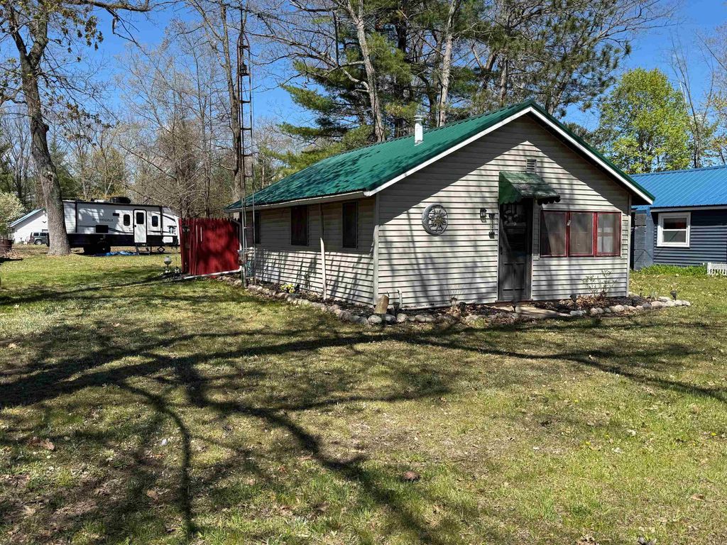Photo of 6321 Elk Lake Road, Gladwin, MI 48624 (MLS # 50207596)