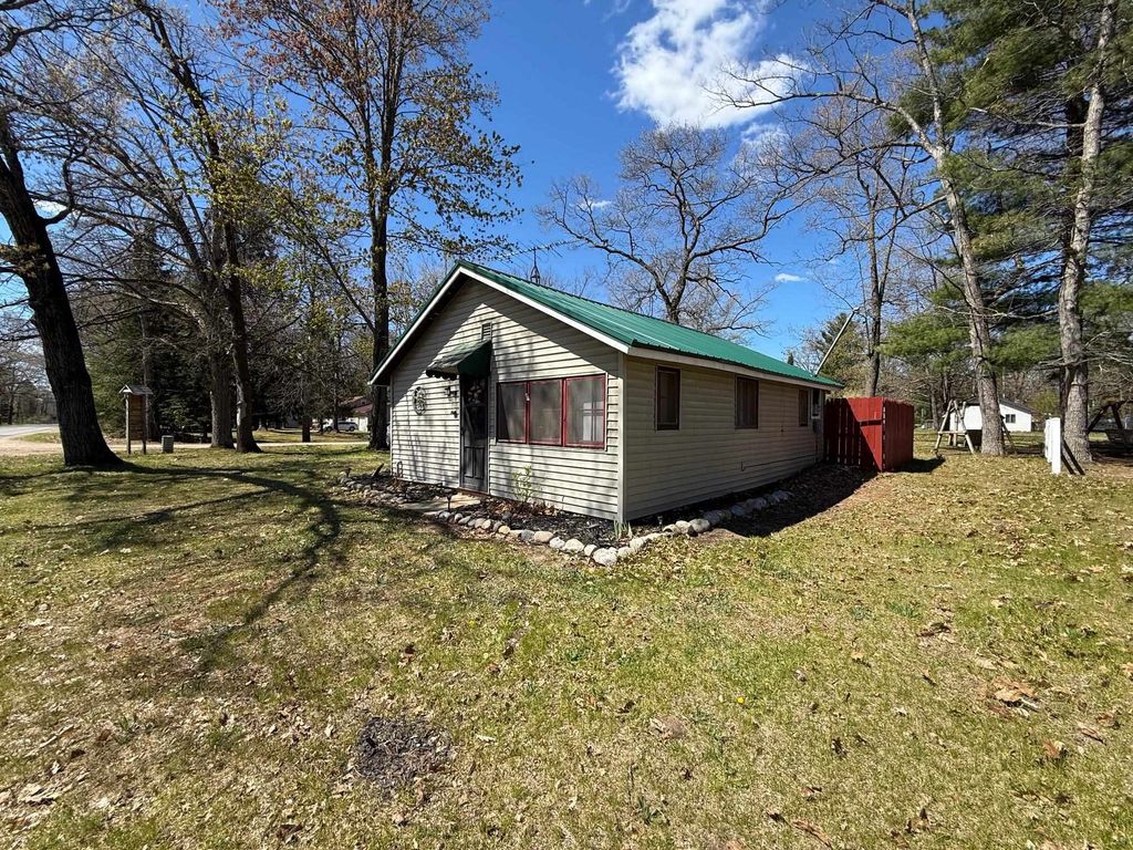 Photo of 6321 Elk Lake Road, Gladwin, MI 48624 (MLS # 50207596)