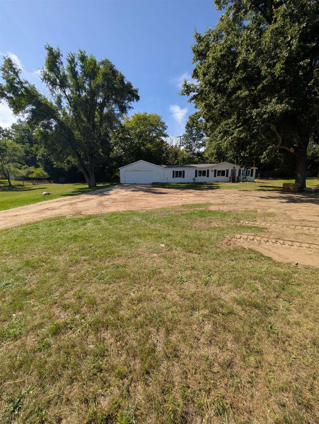 Photo of 5900 Silver Lake Drive, Lake, MI 48632 (MLS # 50221756)